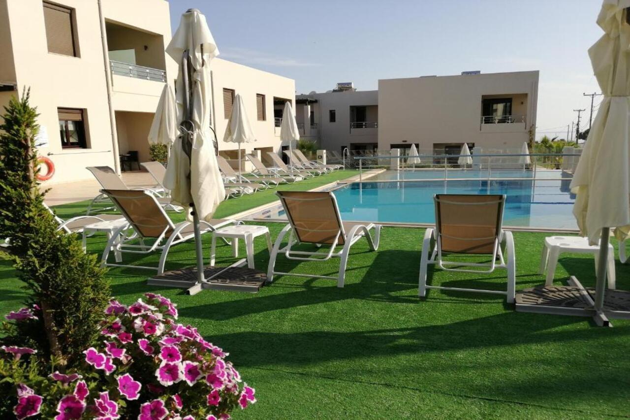 Carisa Maleme Hotell Exteriör bild