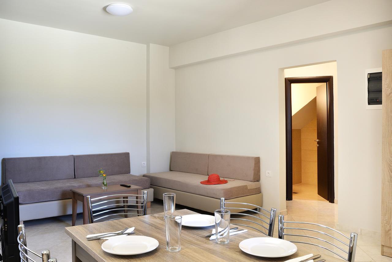 Carisa Maleme Hotell Exteriör bild