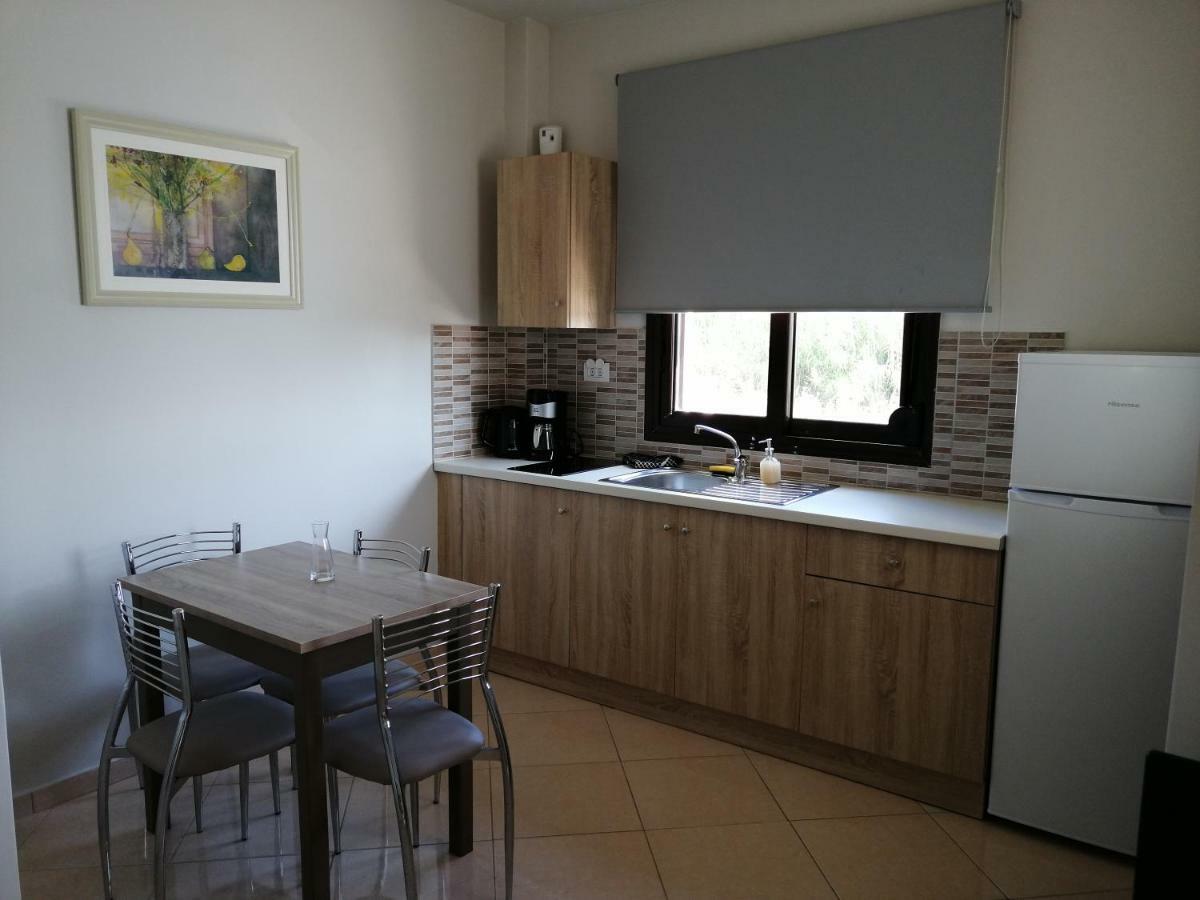 Carisa Maleme Hotell Exteriör bild