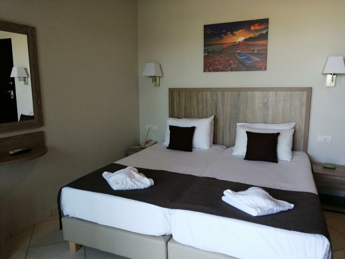 Carisa Maleme Hotell Exteriör bild